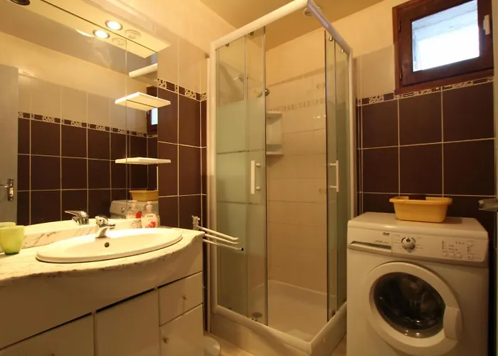 Sagette * لارونس